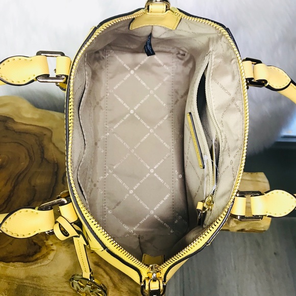 Michael Kors Ciara Medium Messenger Satchel - Picture 6 of 8